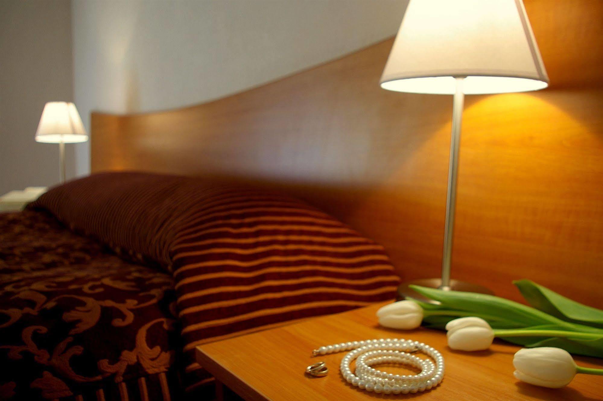 Centre Hotel Kaunas Dış mekan fotoğraf